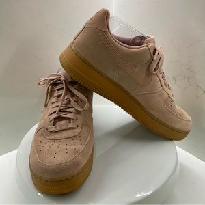 Nike Air Force 1 Low Particle Pink Gum Men's 8.5/ Women’s 10 AA1117-600
